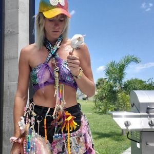 Meet your Posher, Nikki